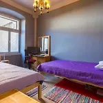 Excellent-Centralocated-Renovated-2Bdr